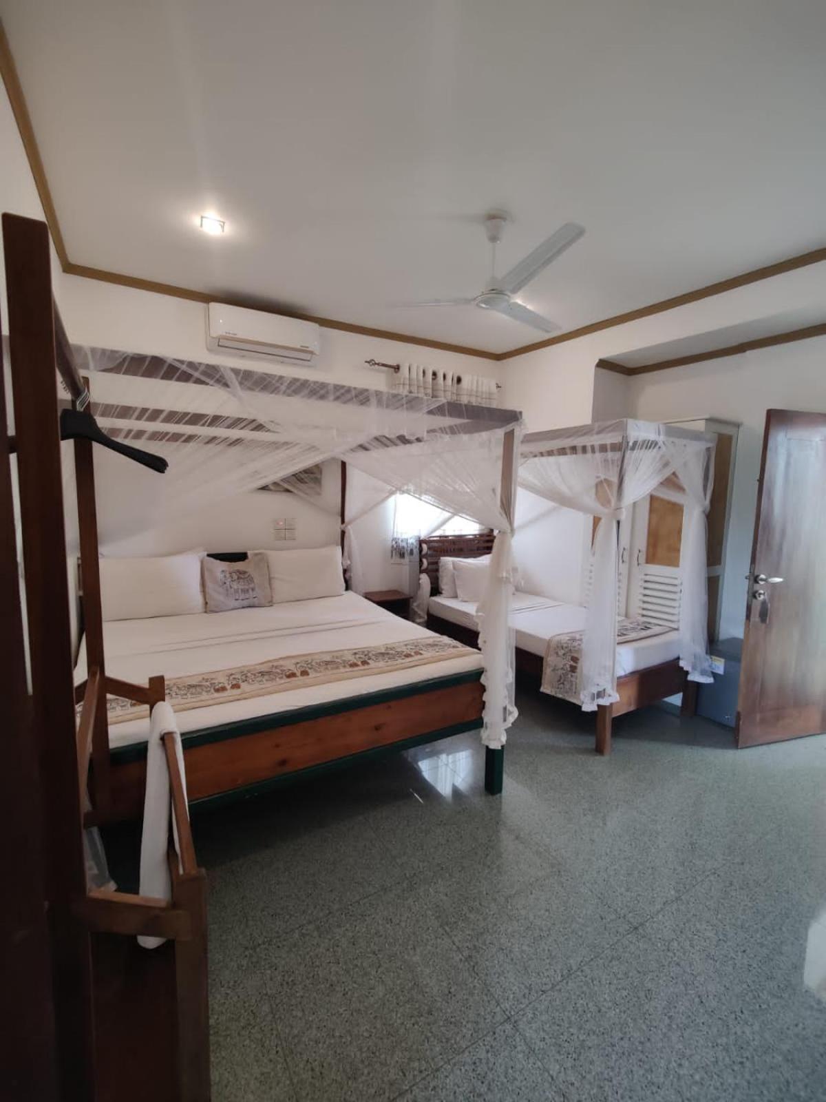 Bed and Breakfast Suriya Arana Negombo Exterior foto