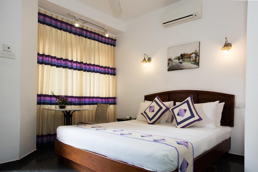 Bed and Breakfast Suriya Arana Negombo Exterior foto