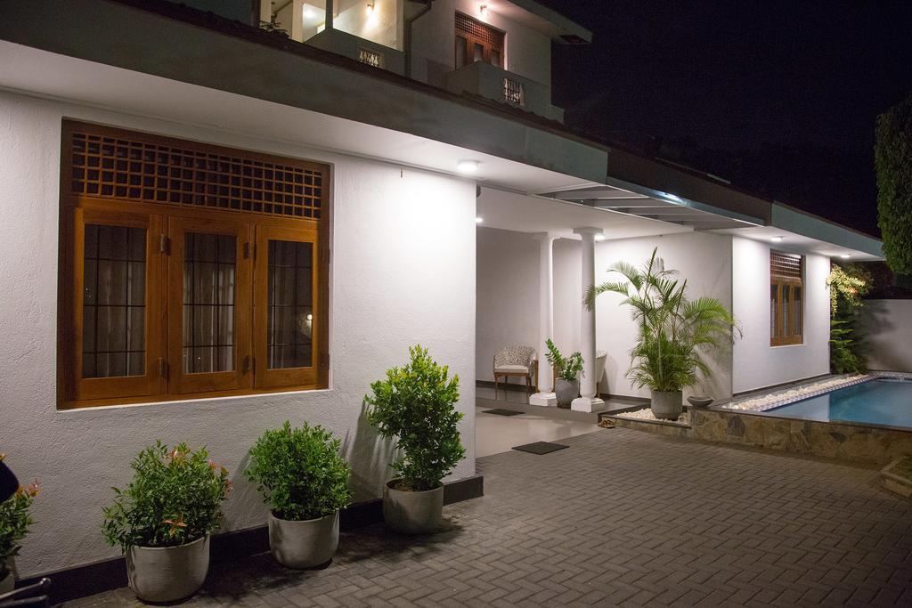 Bed and Breakfast Suriya Arana Negombo Exterior foto