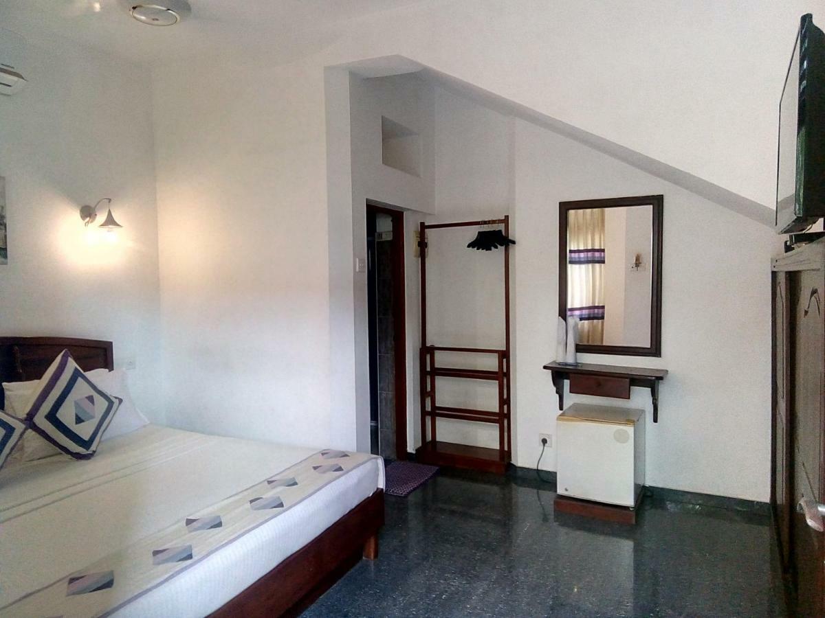 Bed and Breakfast Suriya Arana Negombo Exterior foto