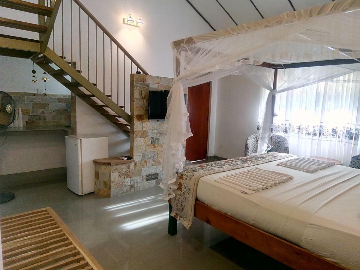 Bed and Breakfast Suriya Arana Negombo Exterior foto
